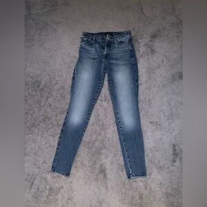 GUESS skinny jeans size 26 regular length